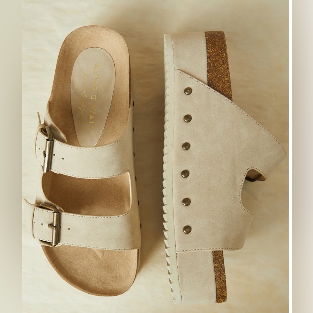 Altar'd State Cream Platform Slide Sandals with Buckles - Picture 3 of 3